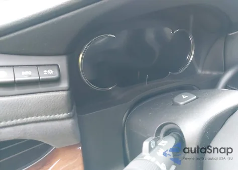 2019 Cadillac Escalade Luxury z USA, uszkodzony, nr VIN 1GYS4BKJ5KR166537